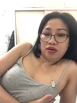 Snapshot of Vitamin_sexy chatting on September 13, 6:24 am Vitamin sexy online show from September 13, 6:24 am