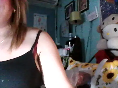 Snapshot of Miss_Heart chatting on October 5, 9:22 am Miss Heart online show from October 5, 9:22 am