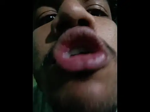 Snapshot of sexofbro chatting on October 9, 7:53 am sexofbro online show from October 9, 7:53 am