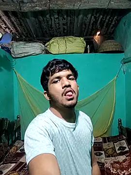 Snapshot of sexofbro chatting on October 6, 7:53 am sexofbro online show from October 6, 7:53 am