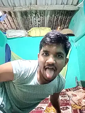 Snapshot of sexofbro chatting on October 25, 8:46 am sexofbro online show from October 25, 8:46 am