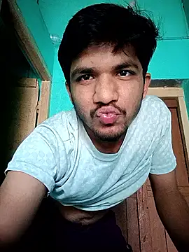 Snapshot of sexofbro chatting on October 12, 7:32 am sexofbro online show from October 12, 7:32 am