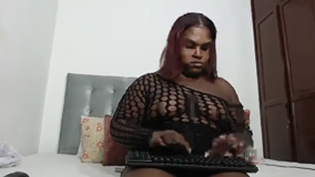 DaiishaWolf online show from November 18, 8:01 pm