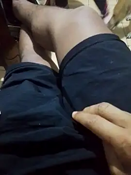 Snapshot of bu327 chatting on December 4, 1:59 am bu327 online show from December 4, 1:59 am