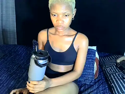 Snapshot of DiamondDeeRaya chatting on September 28, 3:57 am DiamondDeeRaya online show from September 28, 3:57 am