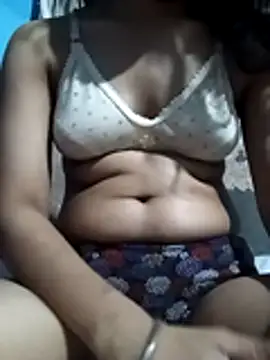 Cute radhaaa online show from May 12, 10:32 am