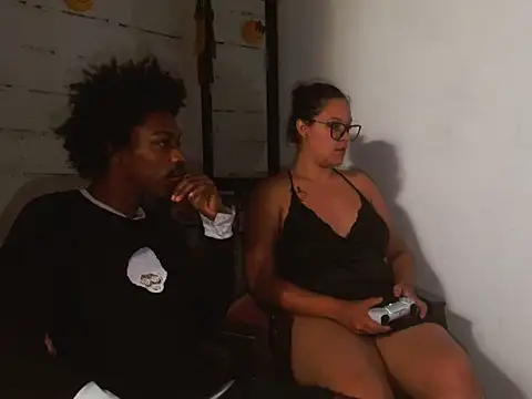 Ela-mucci online show from March 21, 3:49 pm