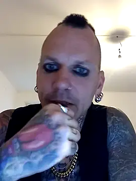 Premium-Jogurt online show from April 15, 4:00 pm