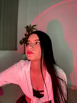 Snapshot of giasteele chatting on October 9, 1:39 am giasteele online show from October 9, 1:39 am