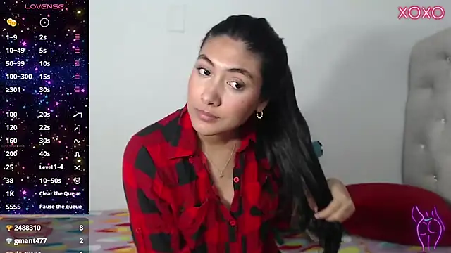 Snapshot of Allison_19__ chatting on November 11, 4:29 am Allison 19 online show from November 11, 4:29 am