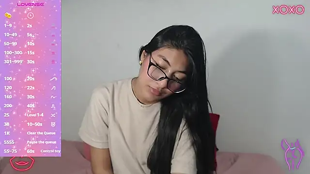 Snapshot of Allison_19__ chatting on October 17, 8:50 am Allison 19 online show from October 17, 8:50 am