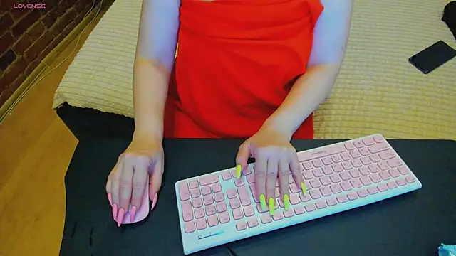 Cutiee Alicee online show from May 8, 8:56 pm