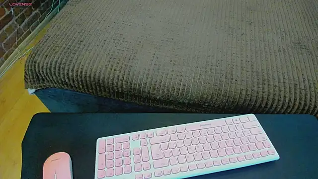 Cutiee Alicee online show from February 27, 7:57 pm