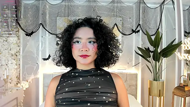 ellette   online show from November 4, 7:28 pm