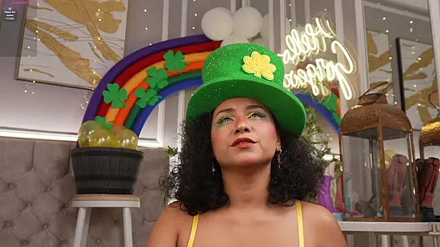 ellette   online show from March 16, 7:16 pm