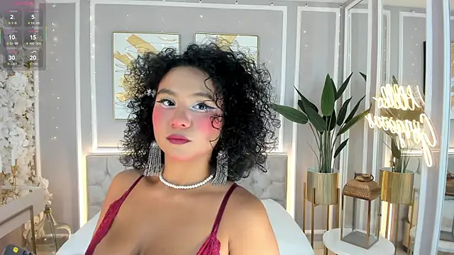 ellette   online show from November 16, 8:24 pm