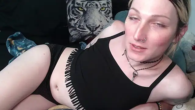 AthenaAphrodisia online show from April 30, 6:59 pm