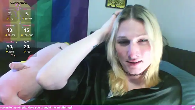 AthenaAphrodisia online show from February 9, 7:01 pm