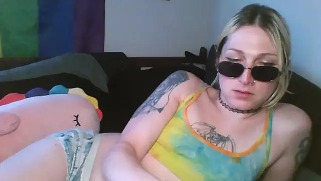 AthenaAphrodisia online show from February 19, 5:32 pm