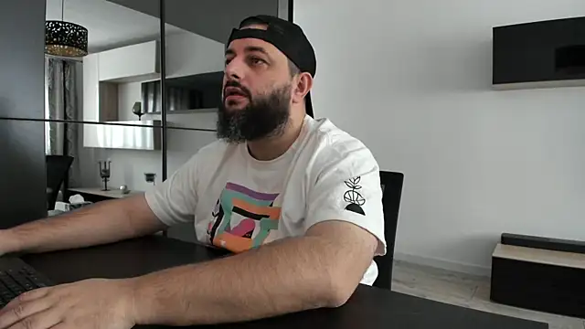 DravenPeak online show from December 5, 10:03 am