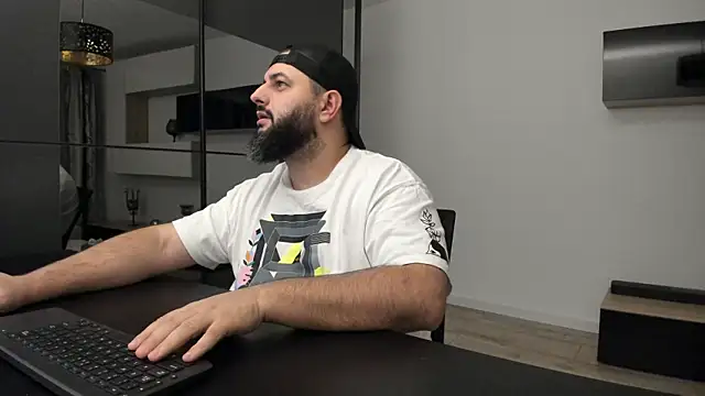 DravenPeak online show from November 27, 8:31 pm