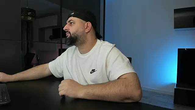 DravenPeak online show from April 1, 5:54 pm