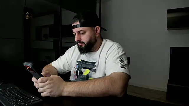 DravenPeak online show from March 8, 5:49 pm