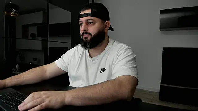 DravenPeak online show from February 26, 8:31 pm