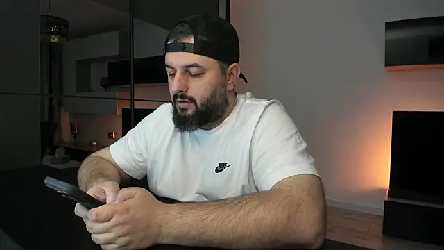 DravenPeak online show from April 14, 5:51 pm