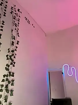 butterfly777  online show from March 26, 8:45 am