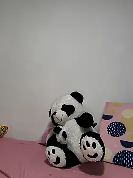 Snapshot of butterfly777_ chatting on November 11, 10:54 am butterfly777 online show from November 11, 10:54 am