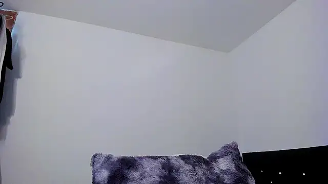 77Neferkitty77 online show from June 9, 11:44 am