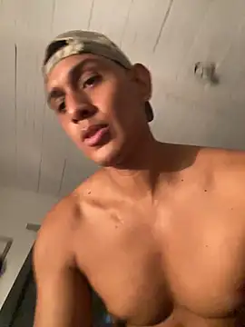 Jota Alejand online show from May 12, 1:57 am