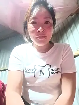 Snapshot of vivi_cute chatting on October 8, 7:14 pm vivi cute online show from October 8, 7:14 pm