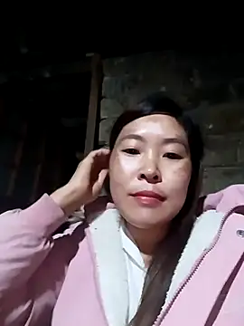Snapshot of vivi_cute chatting on October 10, 11:11 am vivi cute online show from October 10, 11:11 am