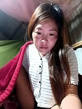 Snapshot of vivi_cute chatting on October 17, 9:16 pm vivi cute online show from October 17, 9:16 pm
