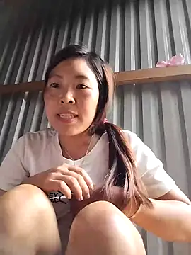 Snapshot of vivi_cute chatting on September 21, 10:31 am vivi cute online show from September 21, 10:31 am
