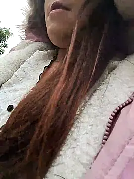 Snapshot of vivi_cute chatting on October 1, 1:55 am vivi cute online show from October 1, 1:55 am