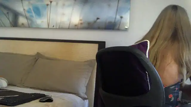 Mirianzapata 1 online show from April 17, 10:56 pm