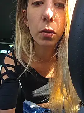 PetiteSecrets online show from November 29, 12:27 pm