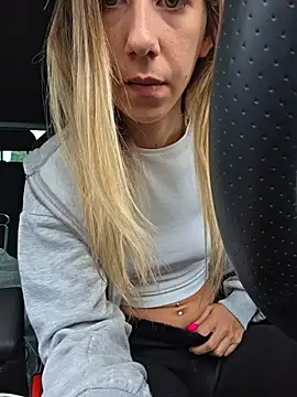 PetiteSecrets online show from November 15, 12:42 pm