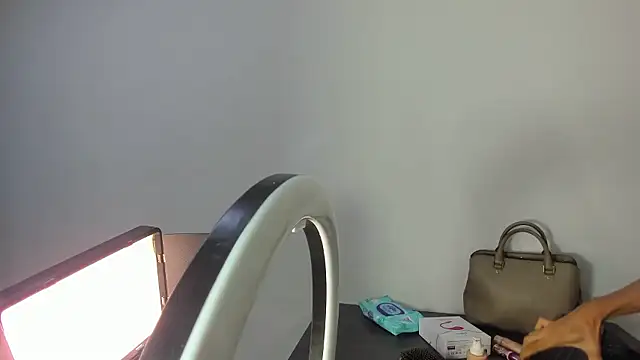 Aisha hotts777 online show from January 17, 3:32 am