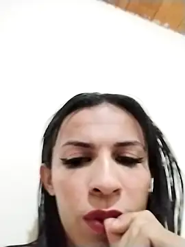 Aisha hotts777 online show from May 6, 4:55 pm