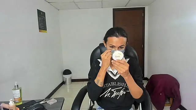 Aisha hotts777 online show from February 16, 3:27 am