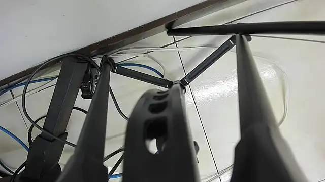 Aisha hotts777 online show from April 12, 2:37 am