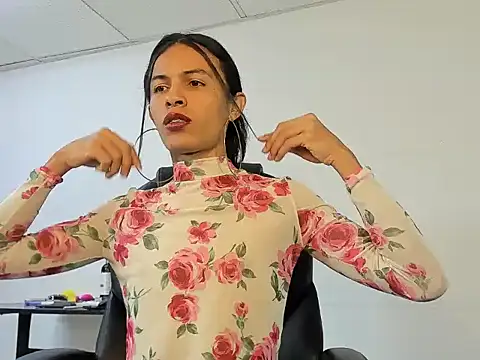 Aisha hotts777 online show from October 5, 3:08 am