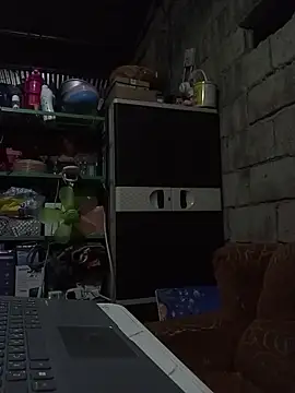 Snapshot of oceanlover23 chatting on October 31, 9:00 pm oceanlover23 online show from October 31, 9:00 pm