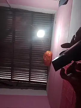 oceanlover23 online show from December 1, 7:53 am