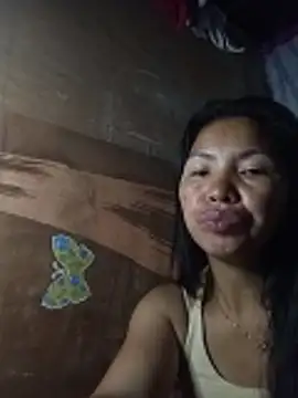 oceanlover23 online show from February 5, 4:41 am