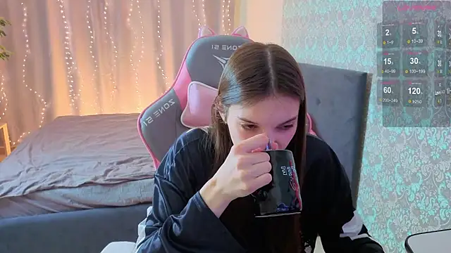 magic shy  online show from March 16, 1:46 am